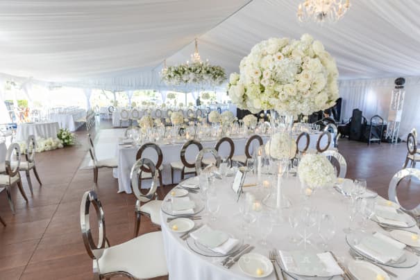 Best Flowers for Fall Weddings: Colors, Costs & Seasonal Guide